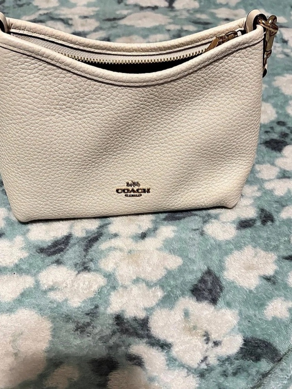 Coach Shoulder Bag in White